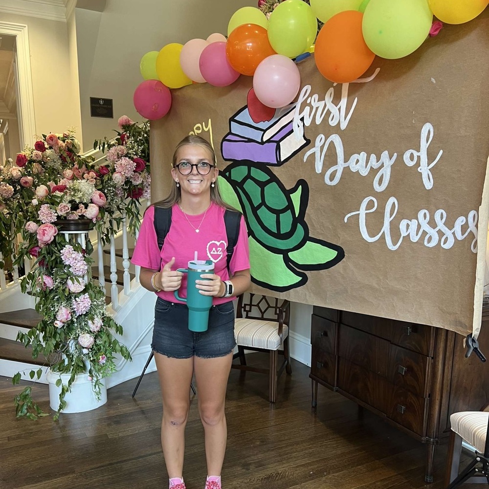 Meet your Posher, Ava